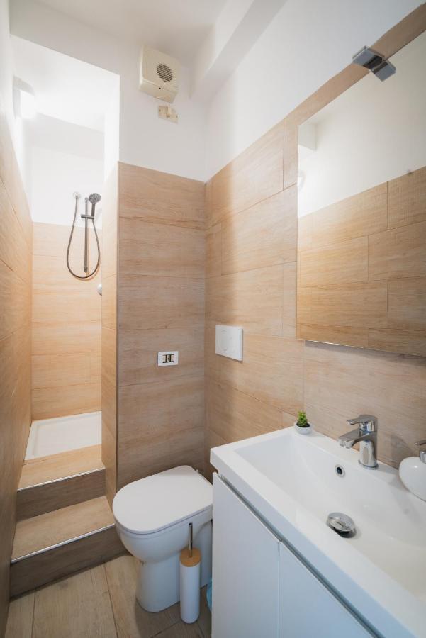 Suite "Castello" Del Garda - Apt Per Coppie Garda Desenzano del Garda Exterior photo